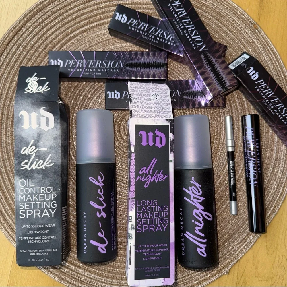 NEW Urban Decay - Perversion Mascara — Bigger/Blacker/Badder - in Black